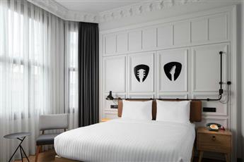 Moxy Istanbul Beyoglu 4*