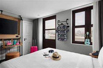 Moxy Istanbul Beyoglu