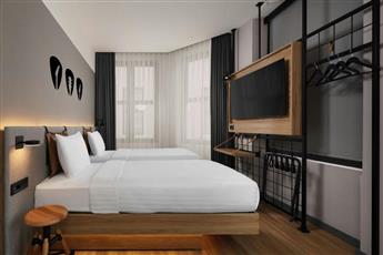 Moxy Istanbul Beyoglu