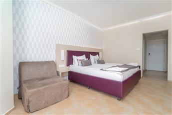 MPM Astoria Hotel 4*