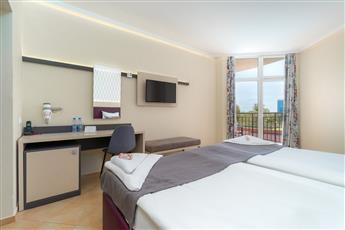MPM Astoria Hotel 4*