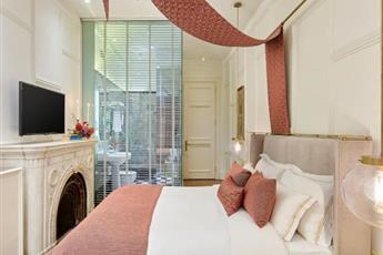 Mr Cas Hotels