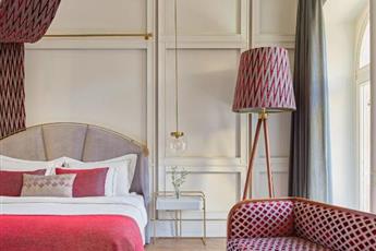 Mr Cas Hotels