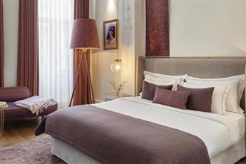 Mr Cas Hotels