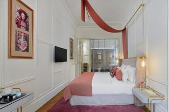 Mr Cas Hotels