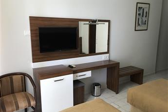 Muz Hotel