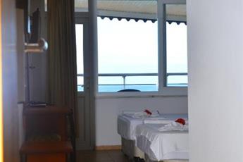 Muz Hotel