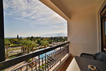 Nashira City Resort Hotel 4*