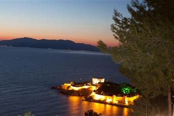 Neopol Deluxe Hotel 4*