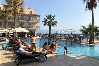 Neopol Deluxe Hotel 4*