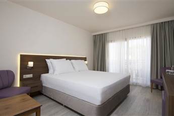 Neopol Deluxe Hotel 4*