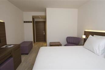 Neopol Deluxe Hotel 4*