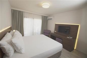 Neopol Deluxe Hotel 4*