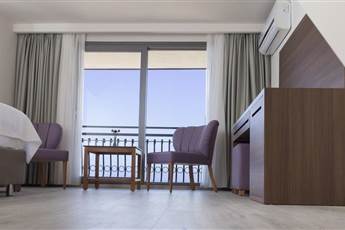 Neopol Deluxe Hotel 4*