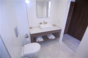 Neopol Deluxe Hotel 4*