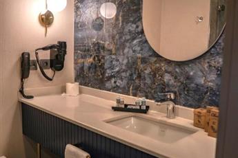 Nevi Hotel & Suites Istanbul Taksim 4*