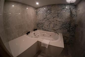 Nevi Hotel & Suites Istanbul Taksim 4*