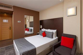 Nippon Hotel