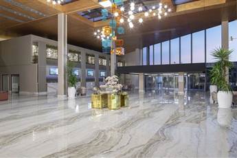 Nirvana Cosmopolitan 5*