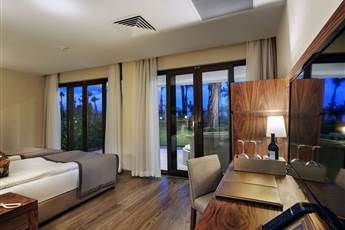 Nirvana Mediterranean Excellence 5* Nirvana Mediterranean Excellence 5*