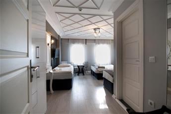 Nova City Hotel 4*
