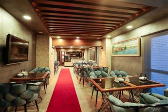 Nova City Hotel