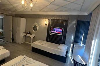 Nova City Hotel