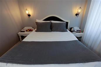 Nova City Hotel