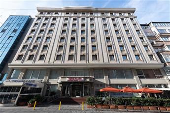 Nova Plaza Crystal Hotel 4*