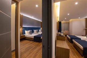 Nova Plaza Crystal Hotel 4*