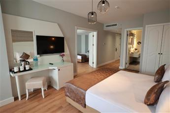 Nova Plaza Orion Hotel 4*