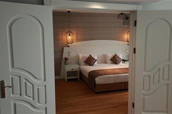 Nova Plaza Orion Hotel 4*