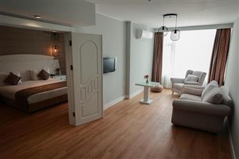 Nova Plaza Orion Hotel 4*