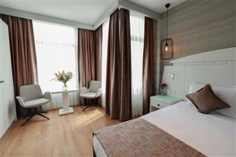 Nova Plaza Orion Hotel 4*