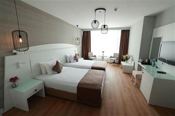 Nova Plaza Orion Hotel 4*