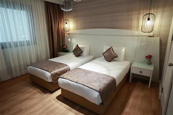 Nova Plaza Orion Hotel 4*