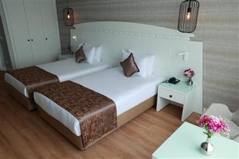 Nova Plaza Orion Hotel 4*