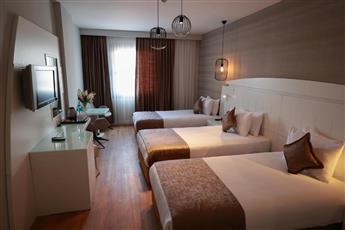 Nova Plaza Orion Hotel 4*