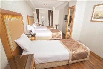 Nova Plaza Park Hotel 4*