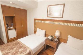 Nova Plaza Park Hotel 4*