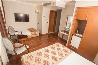 Nova Plaza Park Hotel 4*