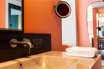 Novotel Istanbul Bomonti 5*