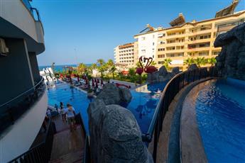 NoxInn Deluxe Hotel