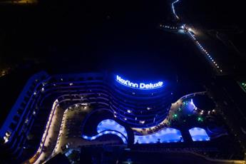 NoxInn Deluxe Hotel