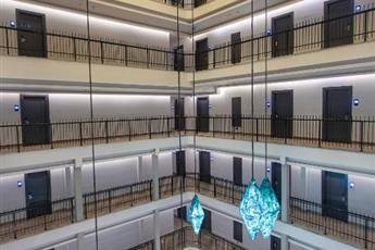 NoxInn Deluxe Hotel