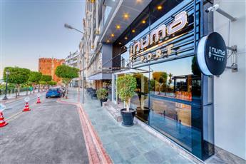 Numa Port Hotel 4*