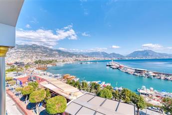 Numa Port Hotel