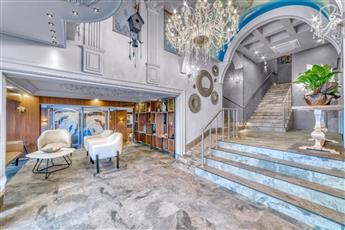 Numa Port Hotel