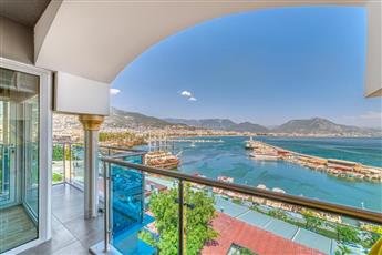 Numa Port Hotel