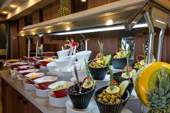Numa Port Hotel